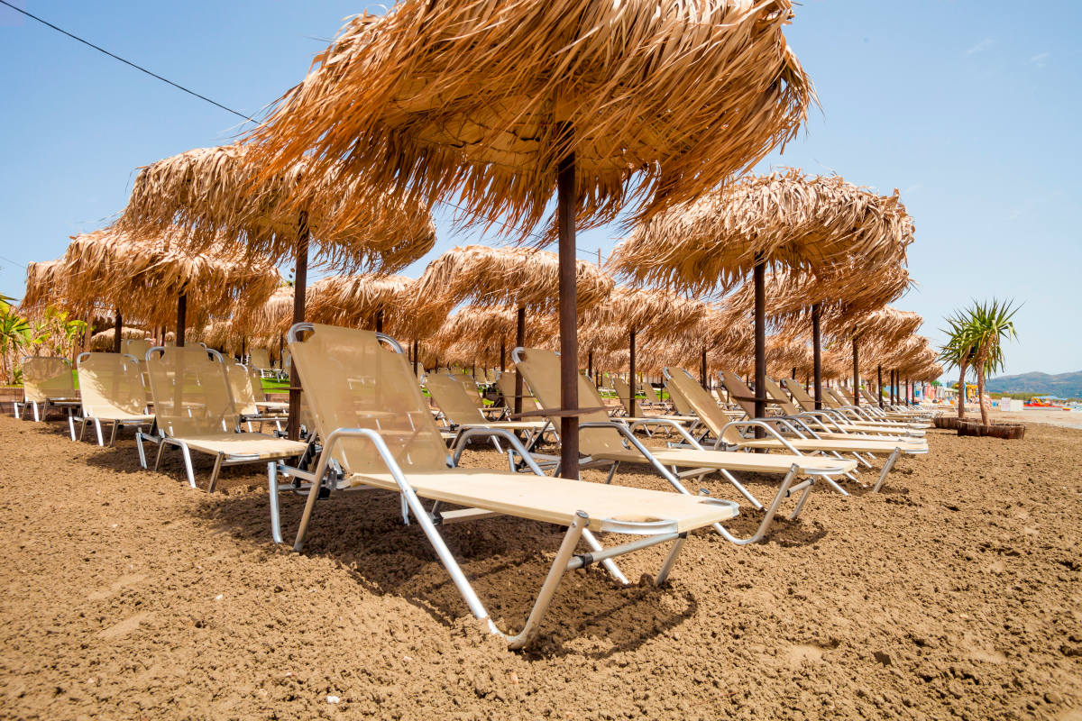 La schiena può risentirne dall'abuso del lettino prendisole